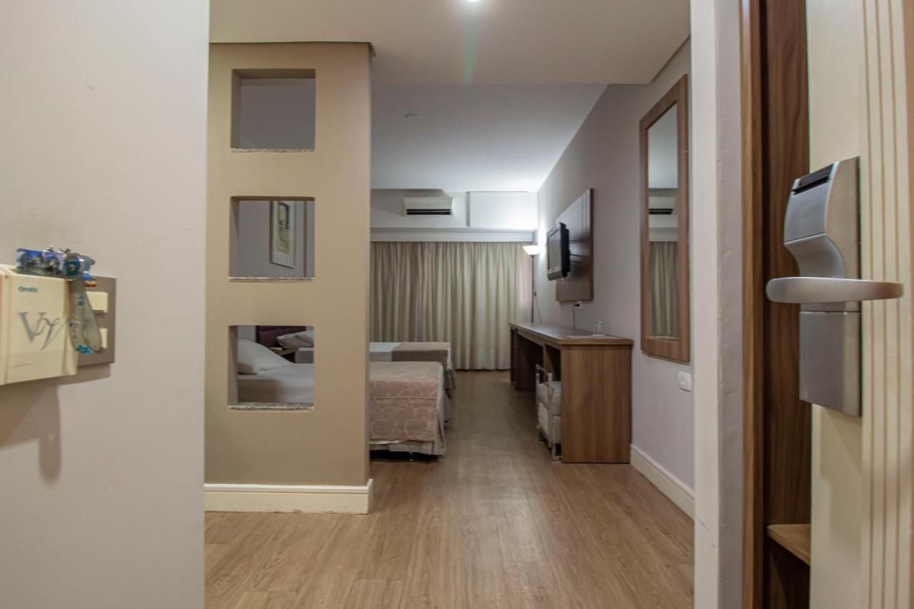 Hotel Victoria Villa Curitiba By Nacional Inn Exteriör bild