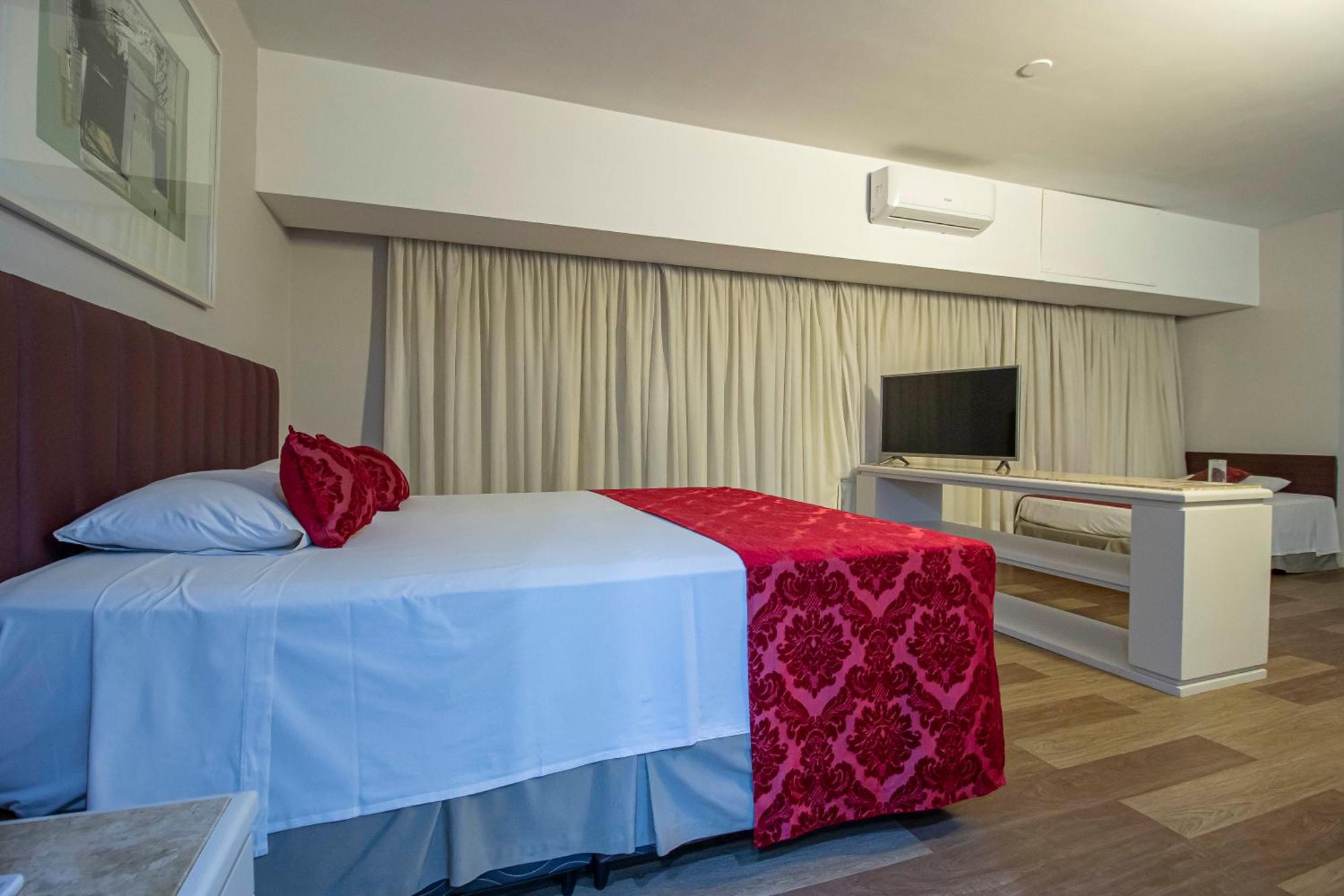 Hotel Victoria Villa Curitiba By Nacional Inn Exteriör bild