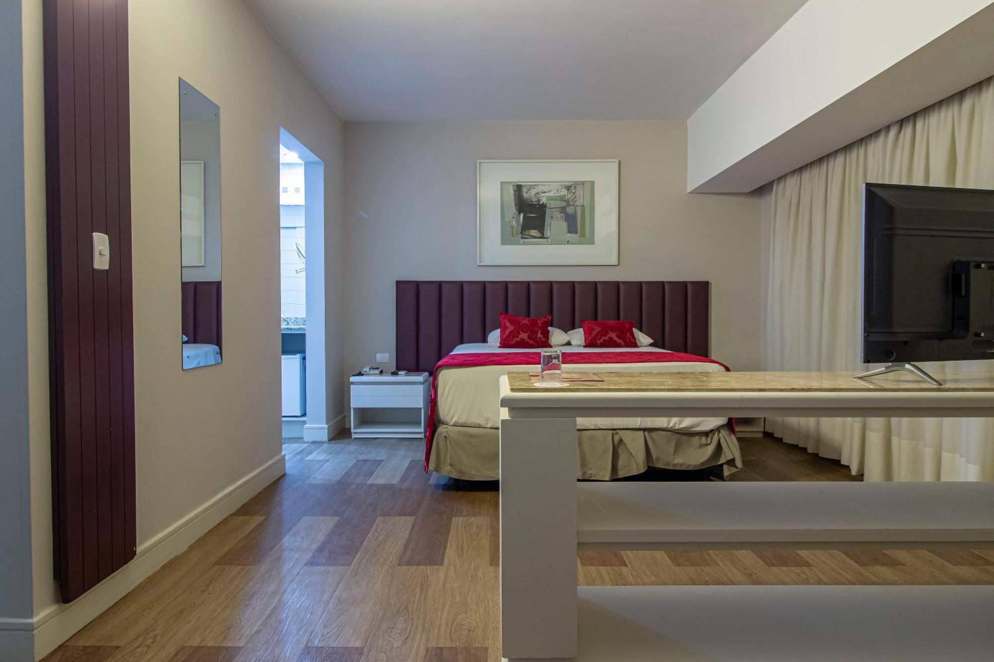 Hotel Victoria Villa Curitiba By Nacional Inn Exteriör bild